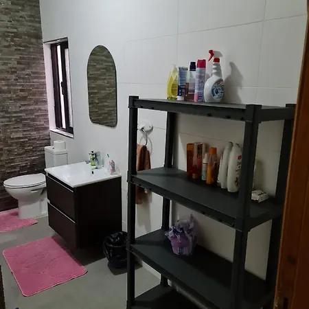 4 Bedrooms House At 15 Minutes To Paceville アパート *